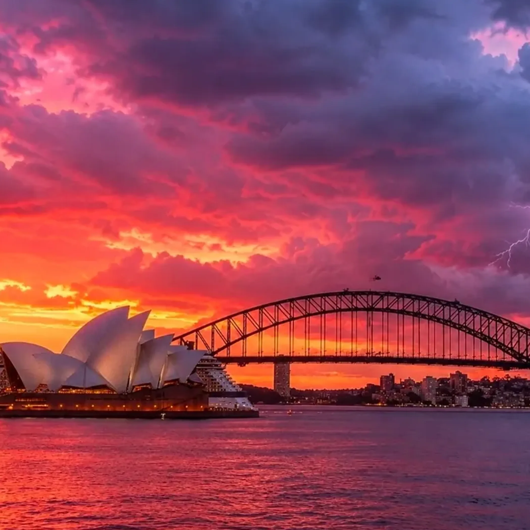 sydney opera house and harbour bridge